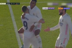 世预赛荷兰 VS 波兰，荷兰进攻凶猛，波兰防守反击能否创造奇迹？